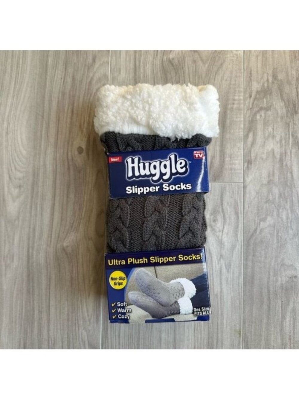 Huggle Slipper Socks Grips Gray Fuzzy Cable knit